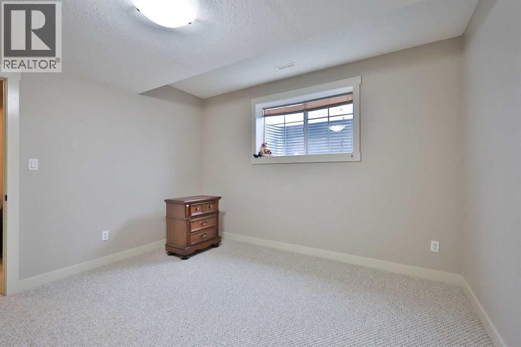 501 6 Avenue, Warner, AB - Indoor