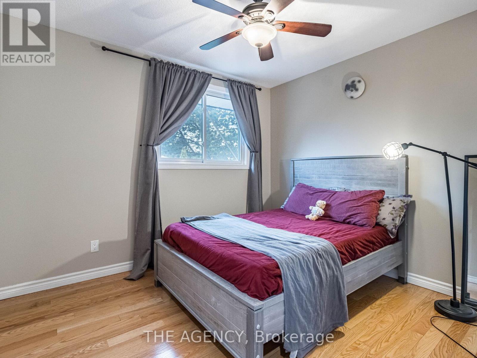 29 Culpepper Drive, Waterloo, ON - Indoor Photo Showing Bedroom