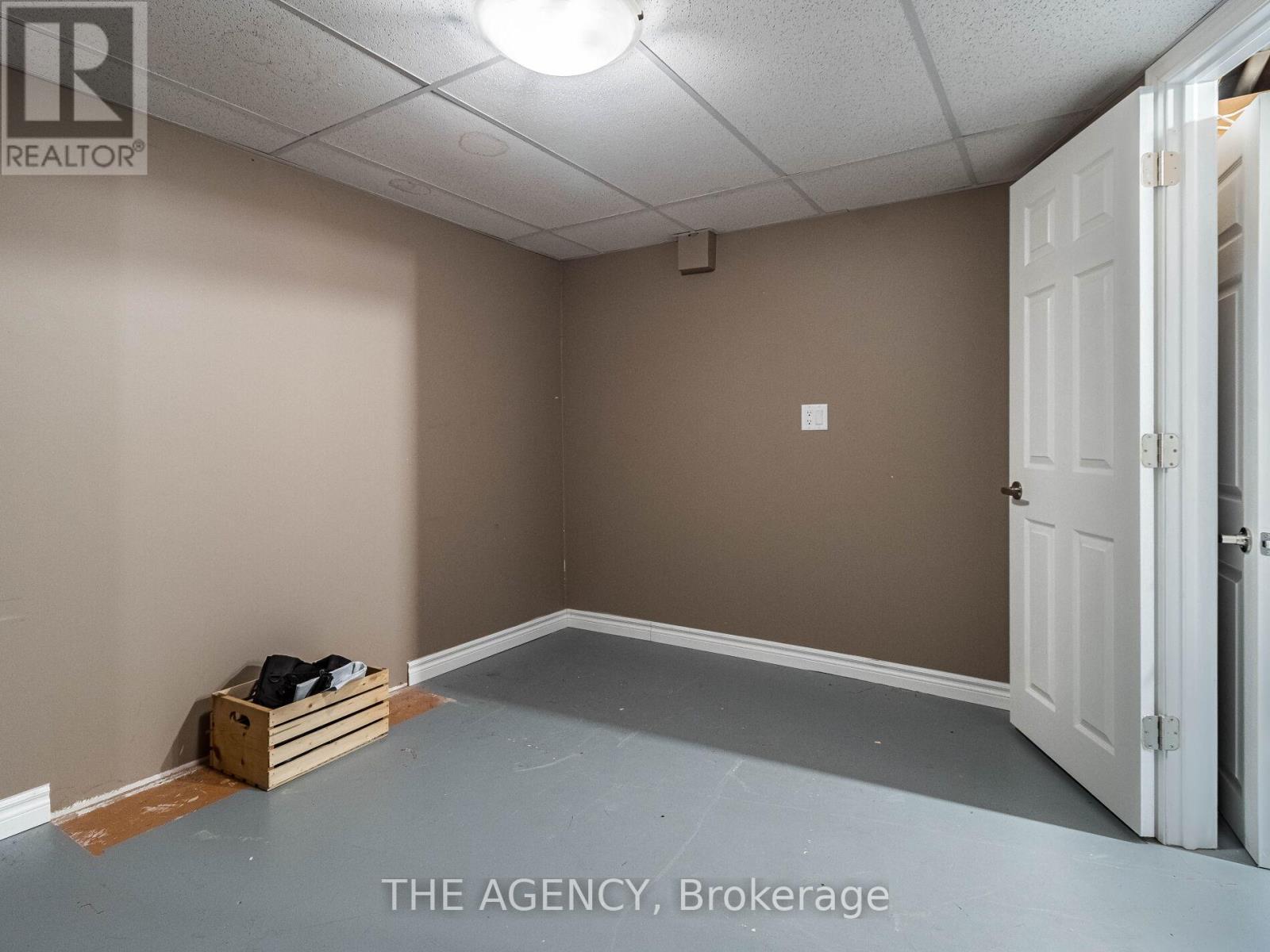 29 Culpepper Drive, Waterloo, ON - Indoor Photo Showing Other Room