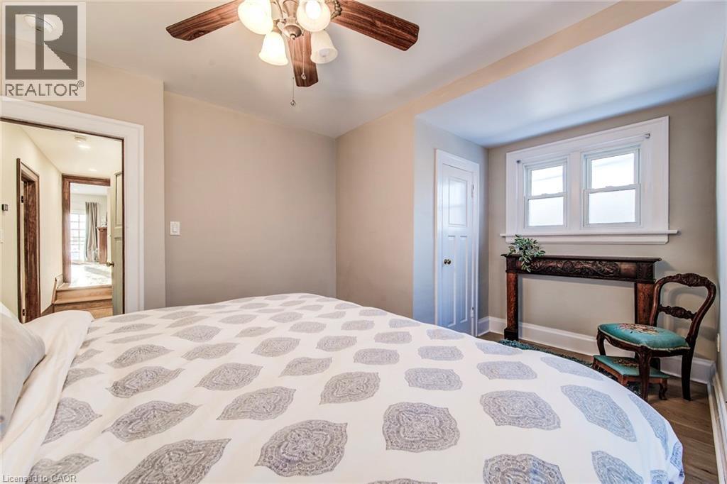 107 Earl Street, Kitchener, ON - Indoor Photo Showing Bedroom