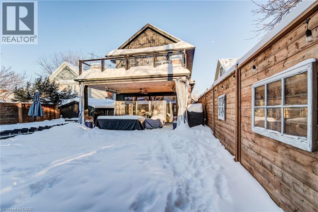 107 Earl Street, Kitchener, ON - Outdoor