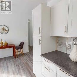 259 Ross Avenue, Kitchener, ON - Indoor Photo Showing Other Room