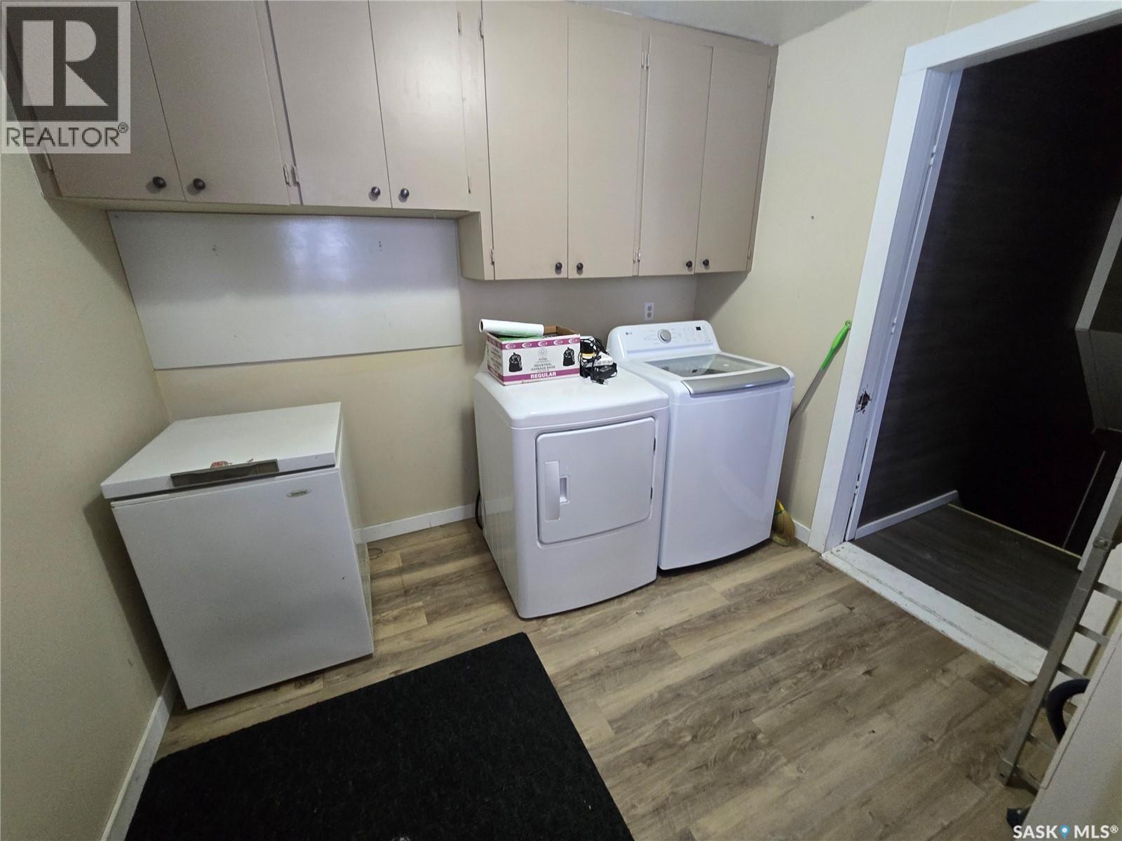 719 Main Street, Kipling, SK - Indoor Photo Showing Laundry Room