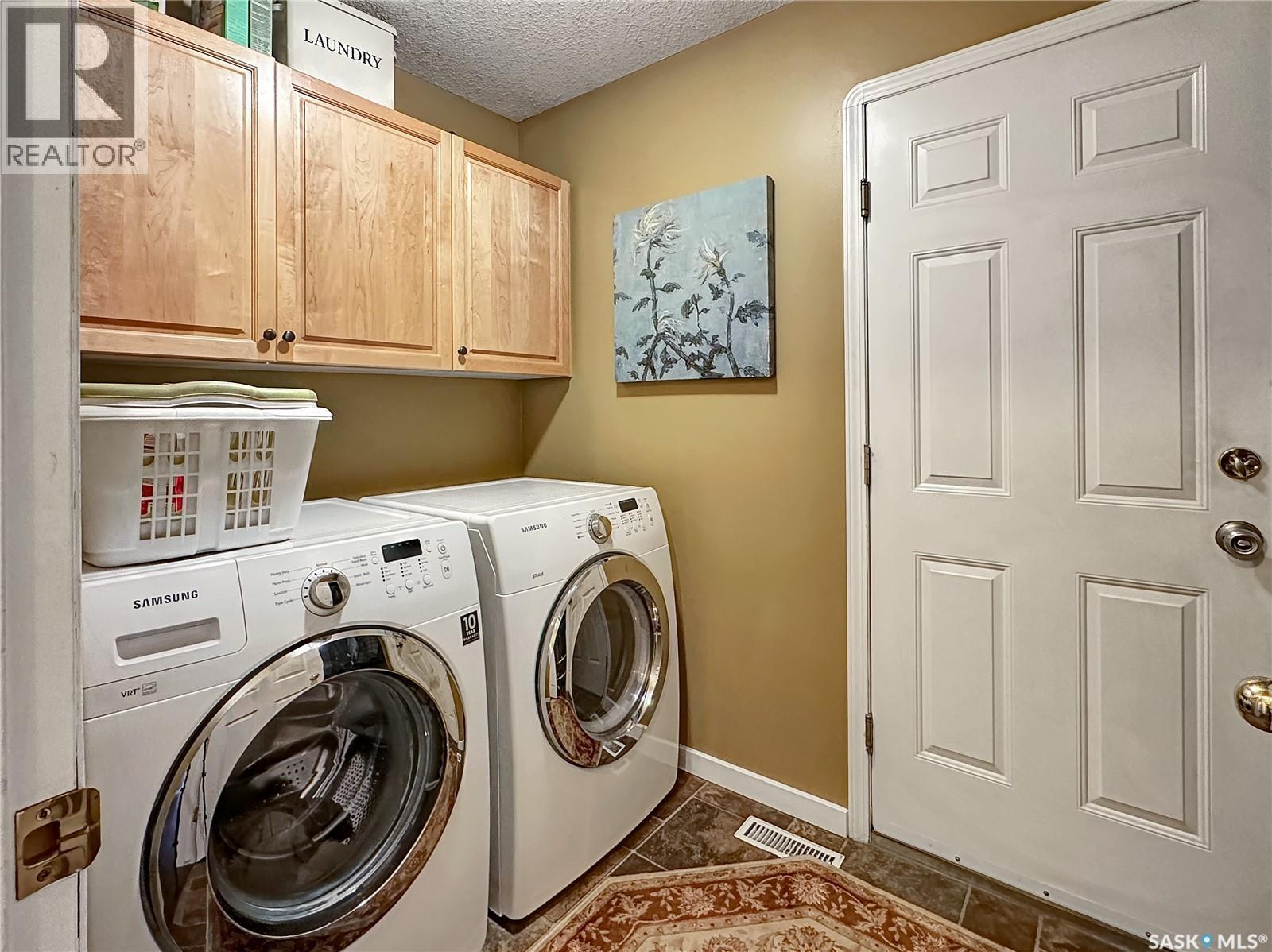 110 Sunset Crescent, Balcarres, SK - Indoor Photo Showing Laundry Room