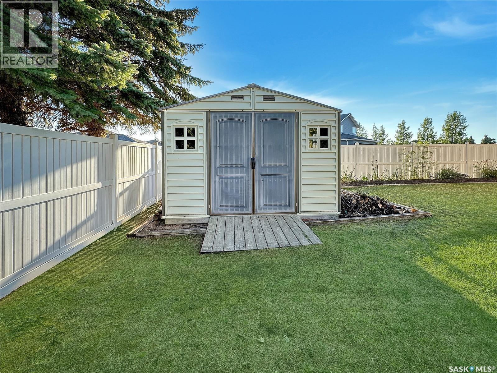 110 Sunset Crescent, Balcarres, SK - Outdoor