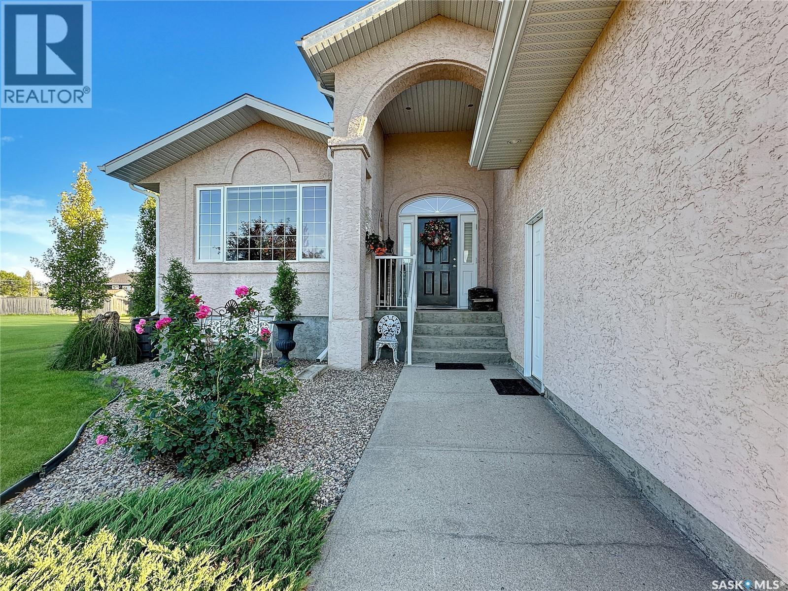 110 Sunset Crescent, Balcarres, SK - Outdoor