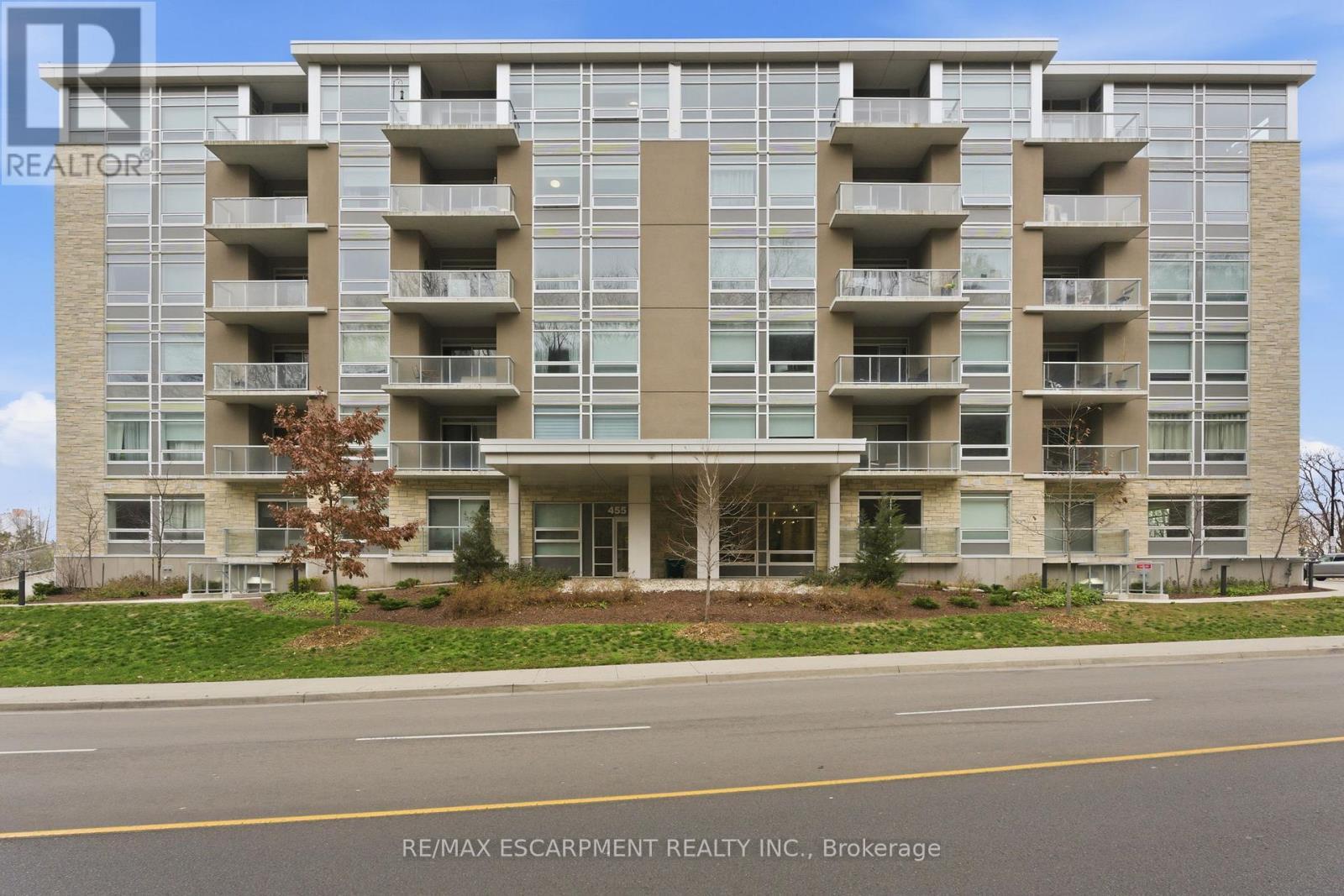 308 - 455 Charlton Avenue, Hamilton, ON - Outdoor With Balcony With Facade