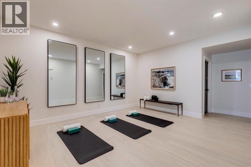 11 Normandy Lane Sw, Calgary, AB - Indoor Photo Showing Other Room