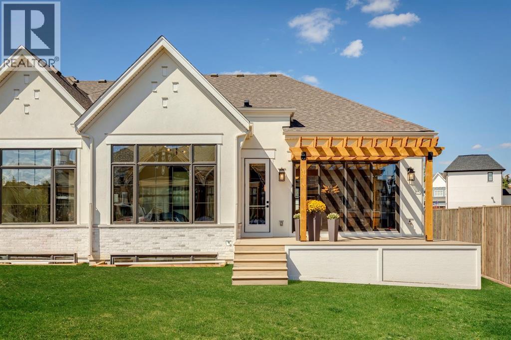 11 Normandy Lane Sw, Calgary, AB - Outdoor