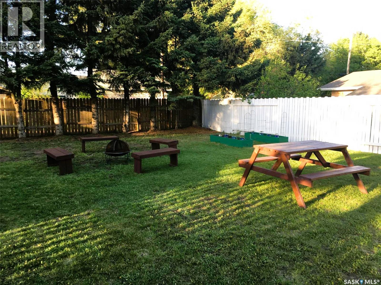 44 Campbell Place, Clavet, SK - Outdoor With Backyard