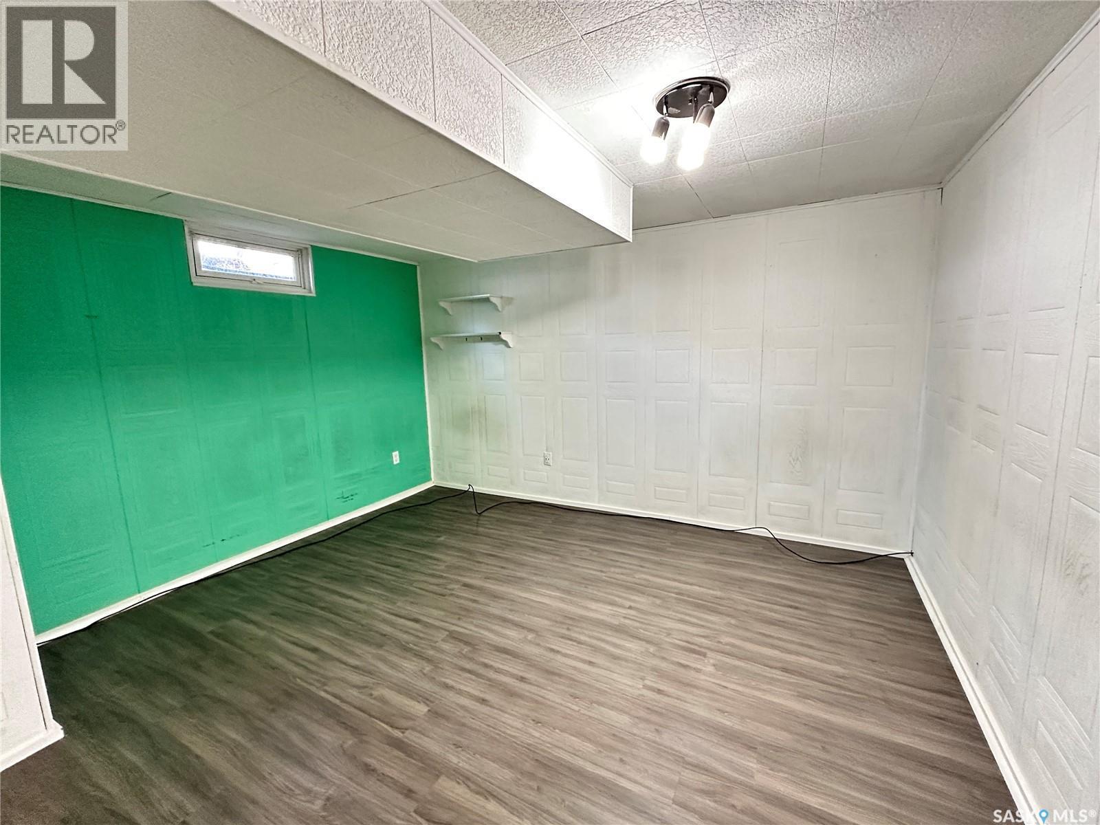 44 Campbell Place, Clavet, SK - Indoor Photo Showing Other Room