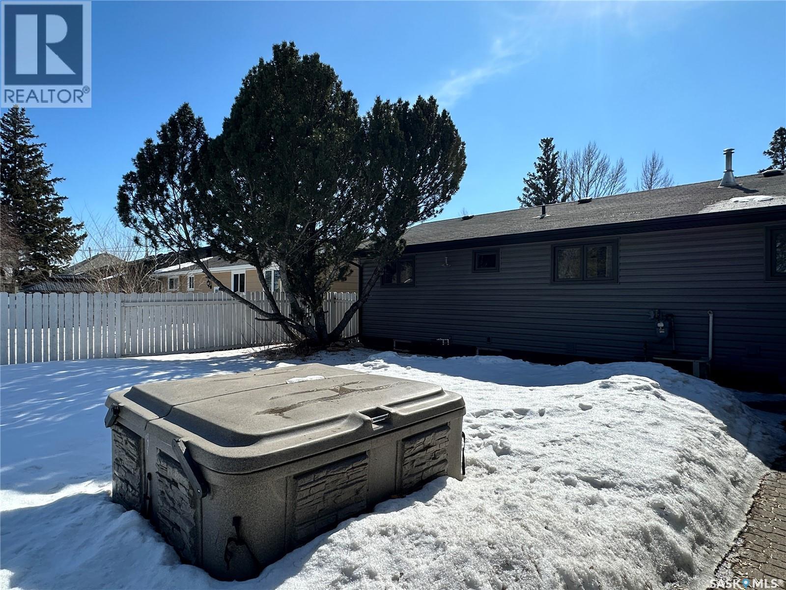 44 Campbell Place, Clavet, SK - Outdoor