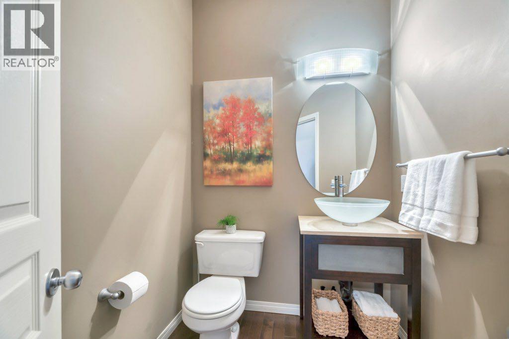 360 Parkmere Green, Chestermere, AB - Indoor Photo Showing Bathroom