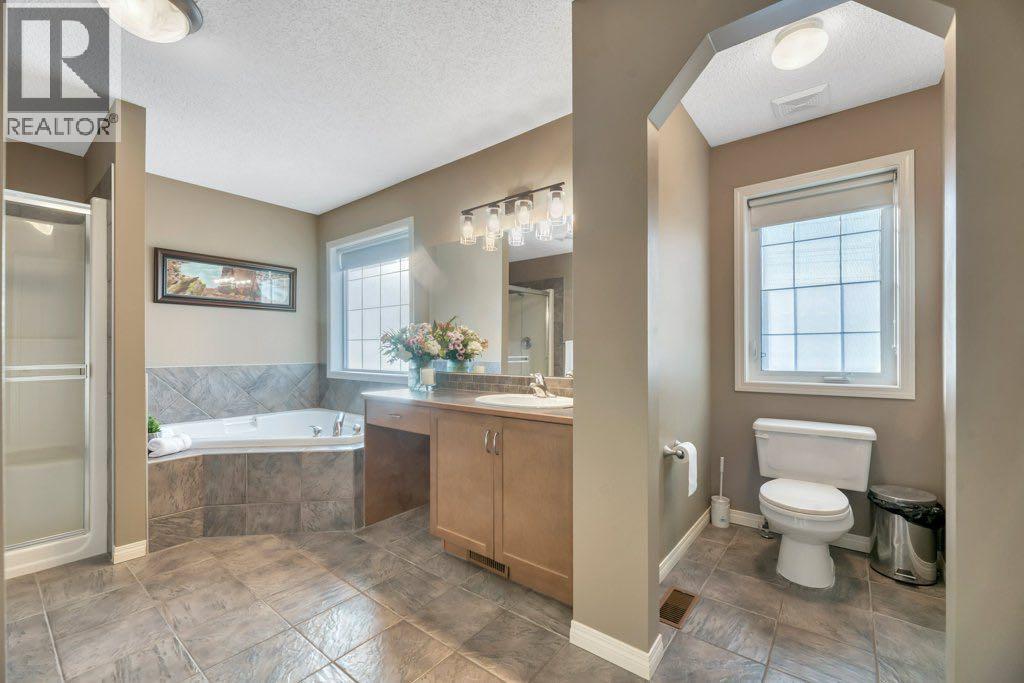 360 Parkmere Green, Chestermere, AB - Indoor Photo Showing Bathroom