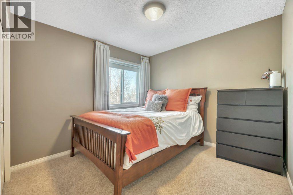 360 Parkmere Green, Chestermere, AB - Indoor Photo Showing Bedroom