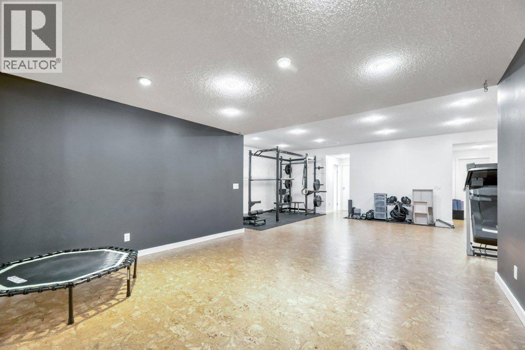 360 Parkmere Green, Chestermere, AB - Indoor