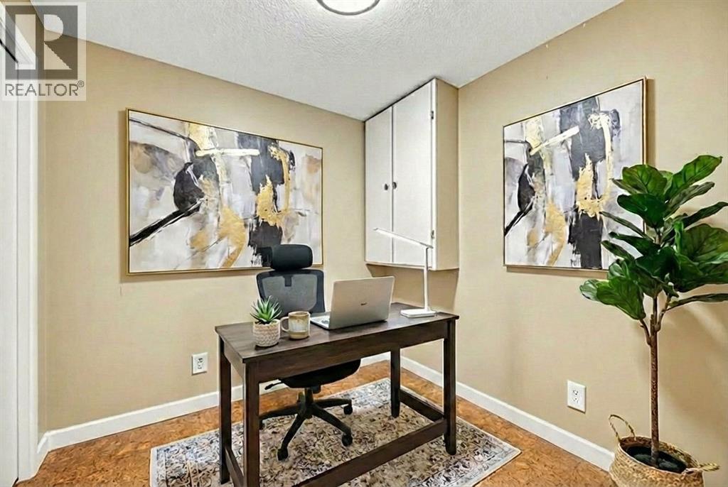 360 Parkmere Green, Chestermere, AB - Indoor Photo Showing Office