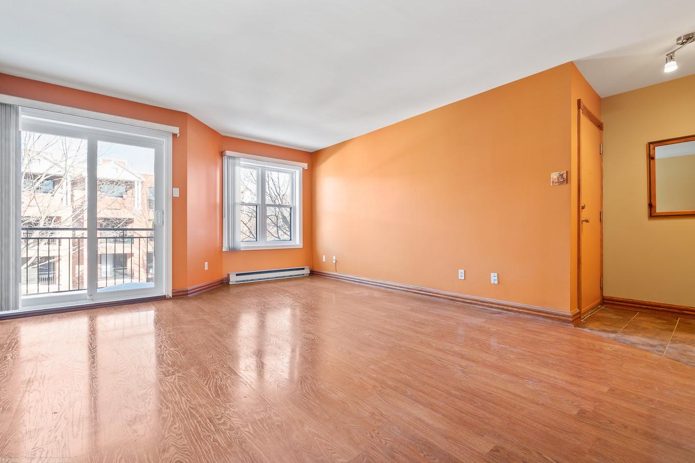 Salon - 304-4554 Rue Euclide-Brien, Montréal (Rosemont/La Petite-Patrie), QC - Indoor Photo Showing Other Room