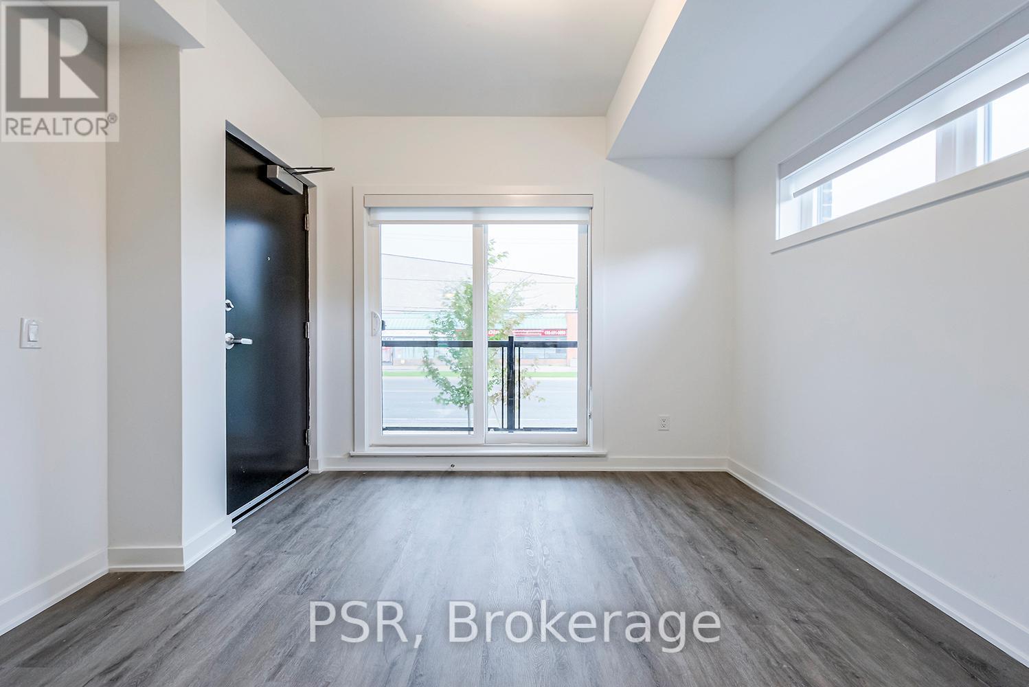 210 - 41 Danforth Road, Toronto, ON - Indoor Photo Showing Other Room