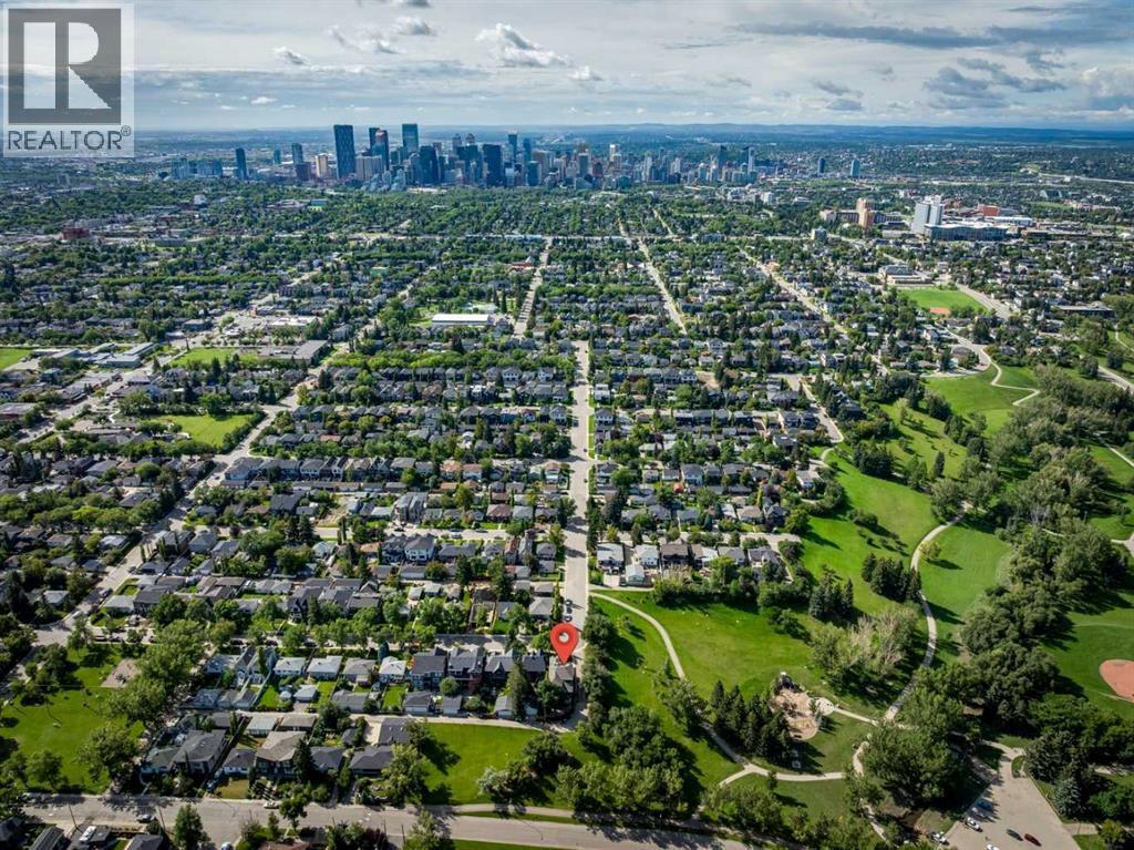 664 29 Avenue Nw, Calgary, AB - Outdoor With View