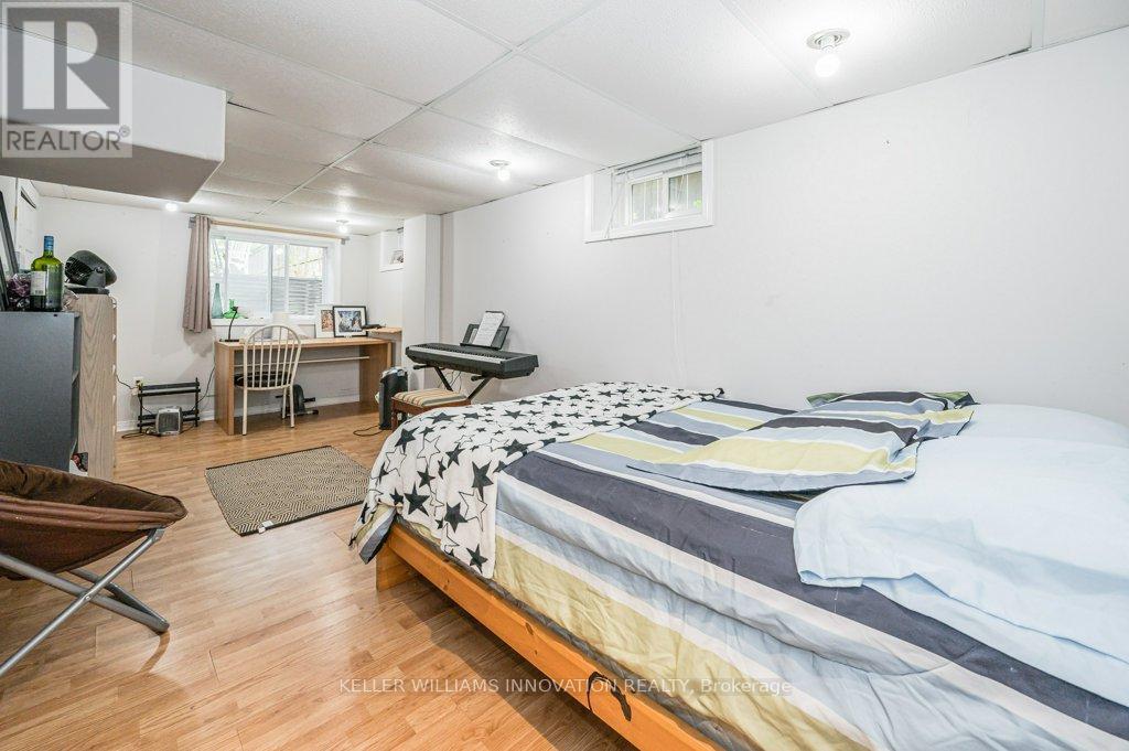 52 Avondale Avenue S, Waterloo, ON - Indoor Photo Showing Bedroom