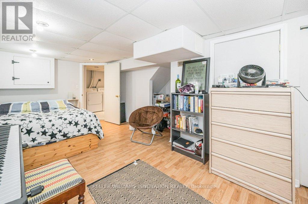 52 Avondale Avenue S, Waterloo, ON - Indoor