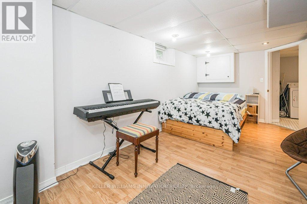 52 Avondale Avenue S, Waterloo, ON - Indoor