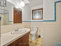 Main floor bathroom - 4pc -