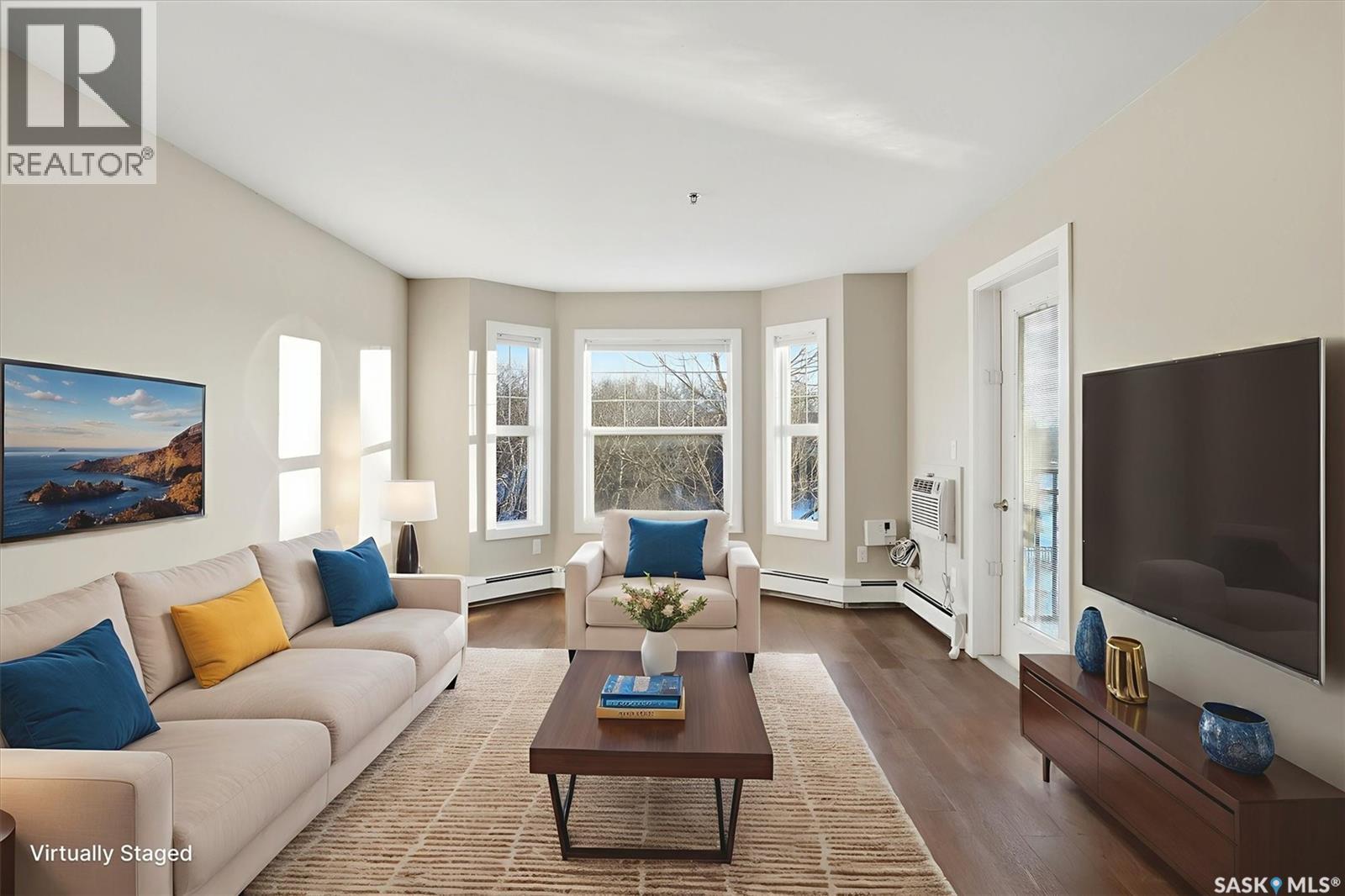 207C 415 Hunter Road, Saskatoon, SK - Indoor Photo Showing Living Room