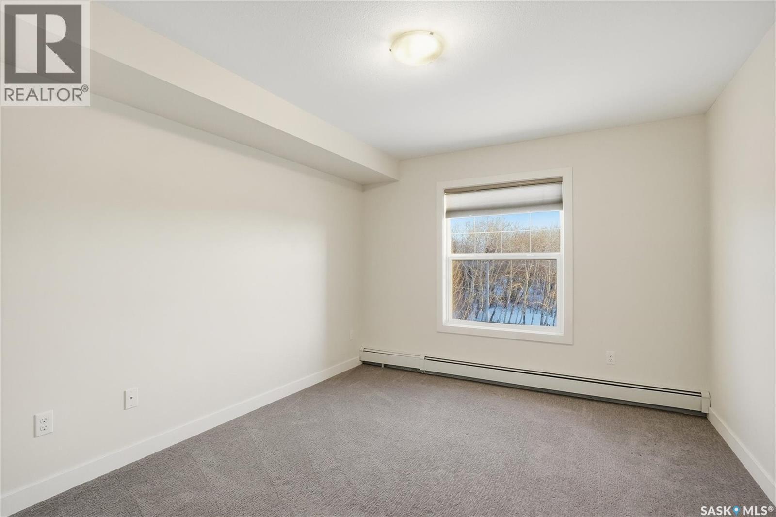 207C 415 Hunter Road, Saskatoon, SK - Indoor Photo Showing Other Room