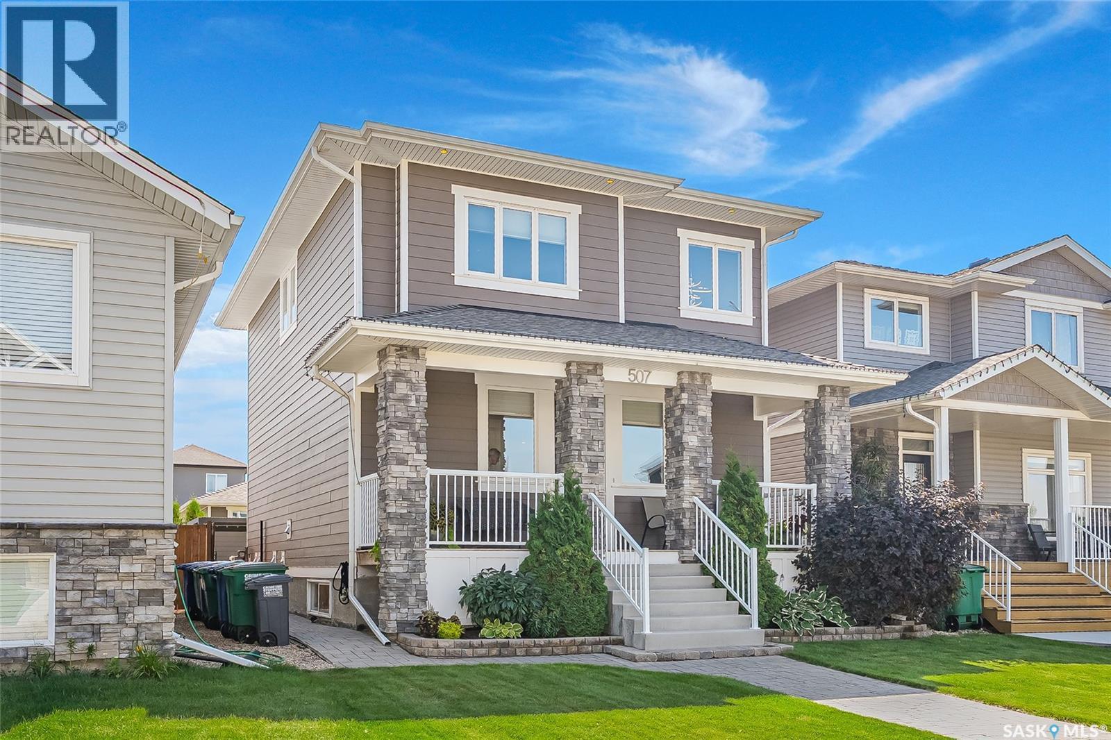 507 Kloppenburg Crescent, Saskatoon, SK - Outdoor With Deck Patio Veranda With Facade