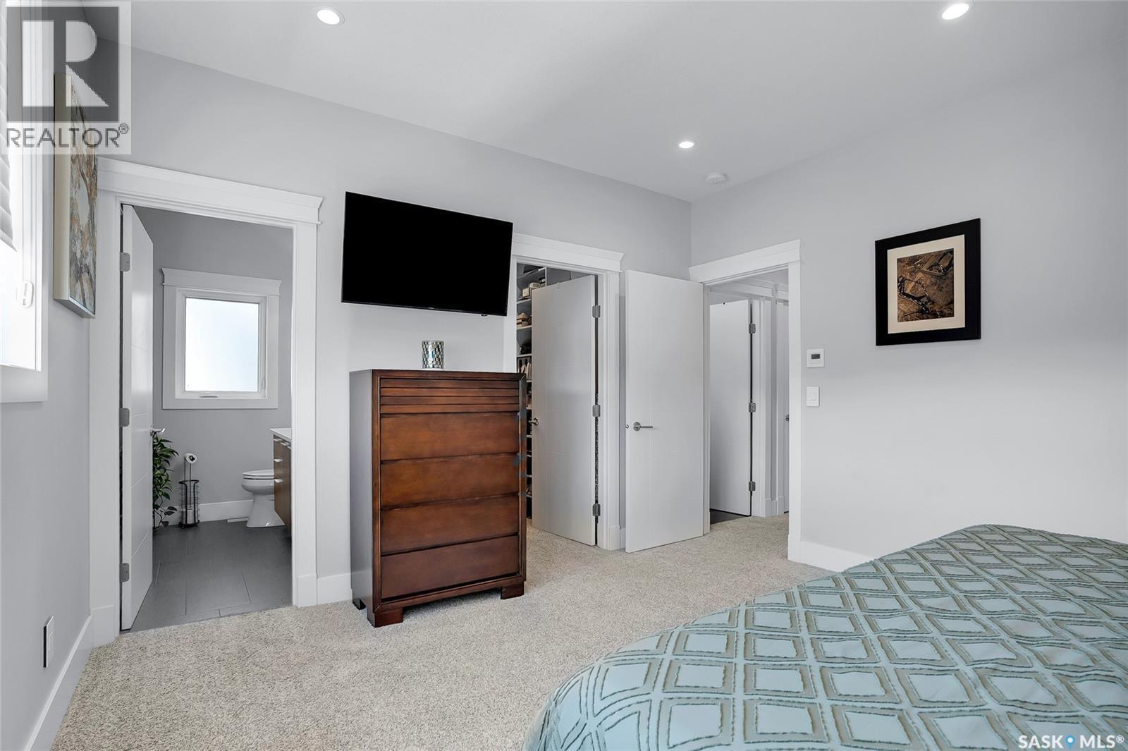 507 Kloppenburg Crescent, Saskatoon, SK - Indoor Photo Showing Bedroom