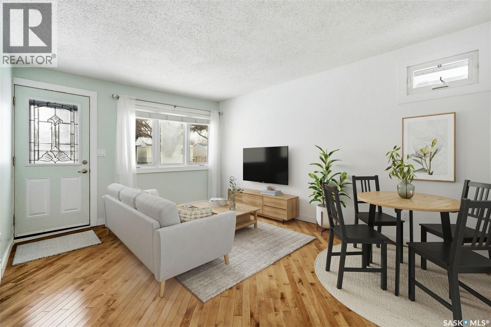 336 Smith Street, Regina, SK - Indoor