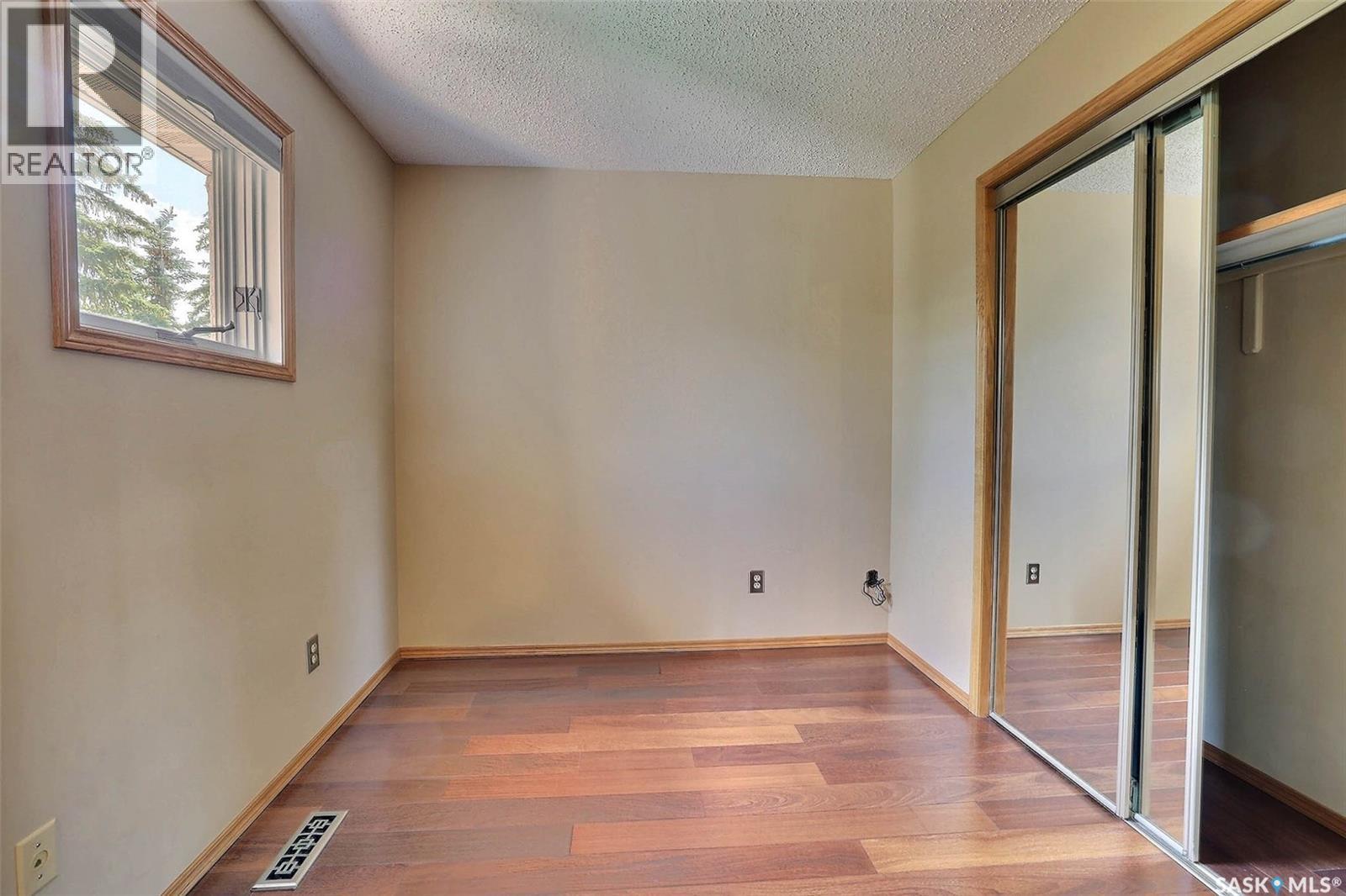 25 2338 Assiniboine Avenue E, Regina, SK - Indoor Photo Showing Other Room
