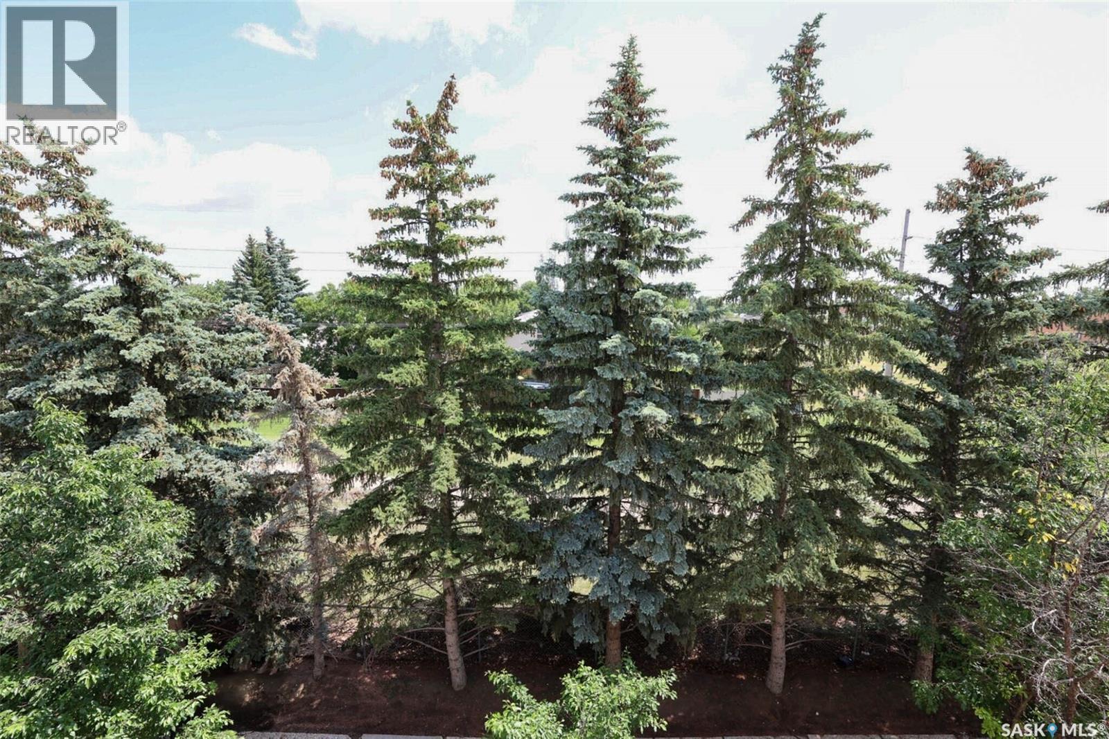 25 2338 Assiniboine Avenue E, Regina, SK - Outdoor With View