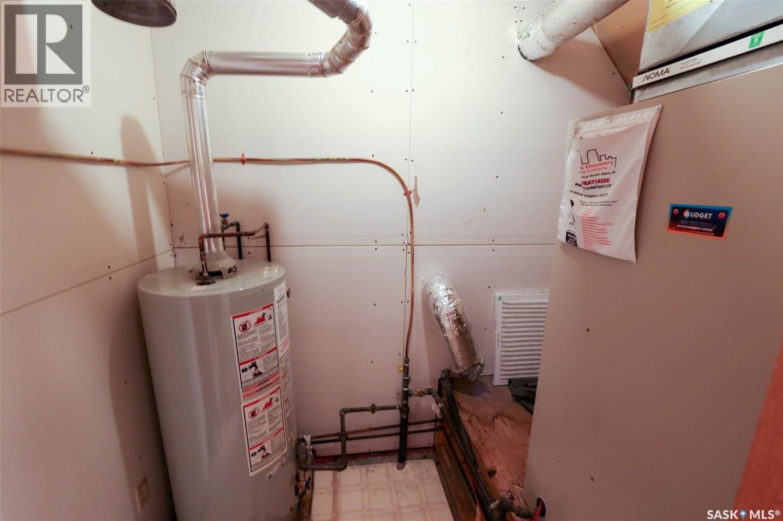 25 2338 Assiniboine Avenue E, Regina, SK - Indoor Photo Showing Basement