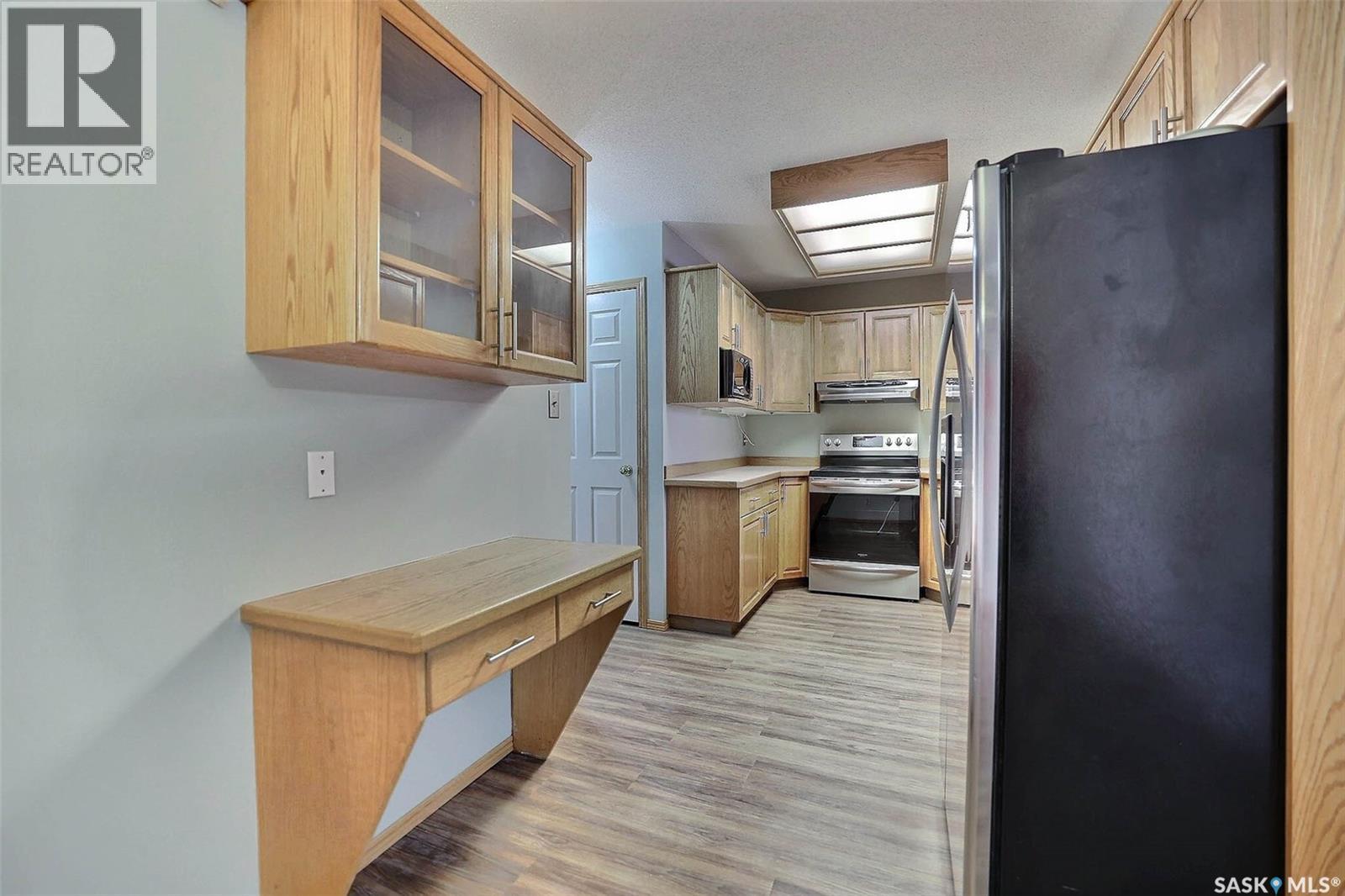 25 2338 Assiniboine Avenue E, Regina, SK - Indoor