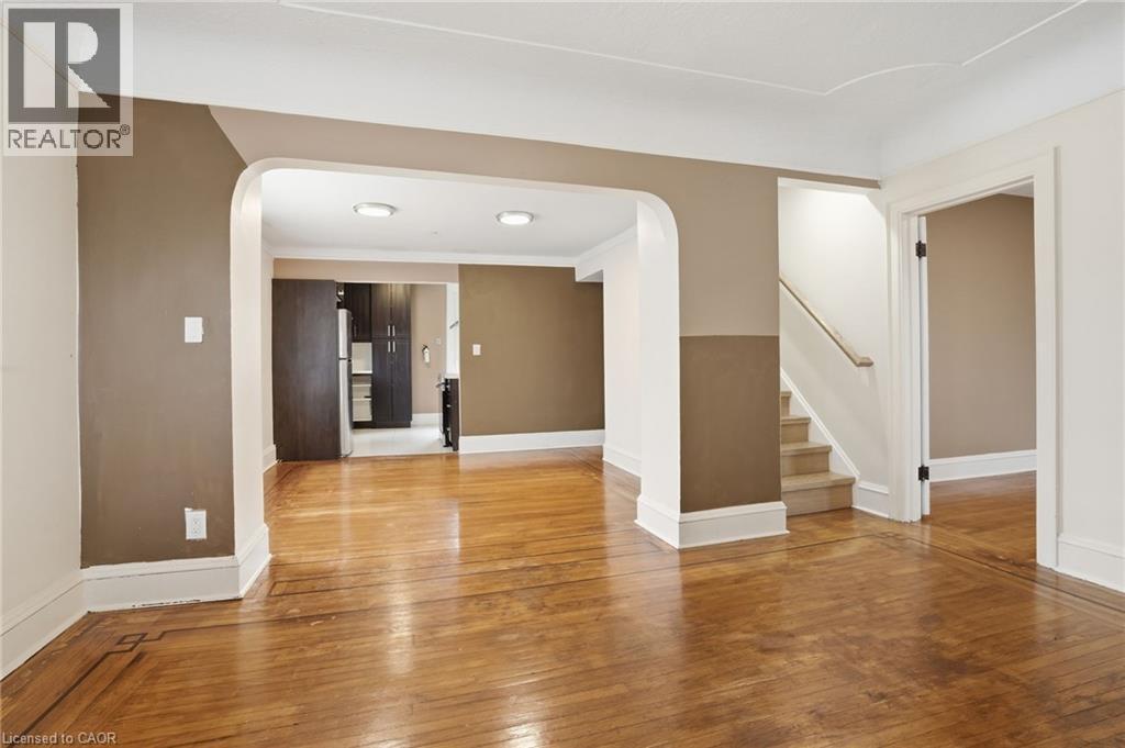 41 Paradise Road S, Hamilton, ON - Indoor Photo Showing Other Room