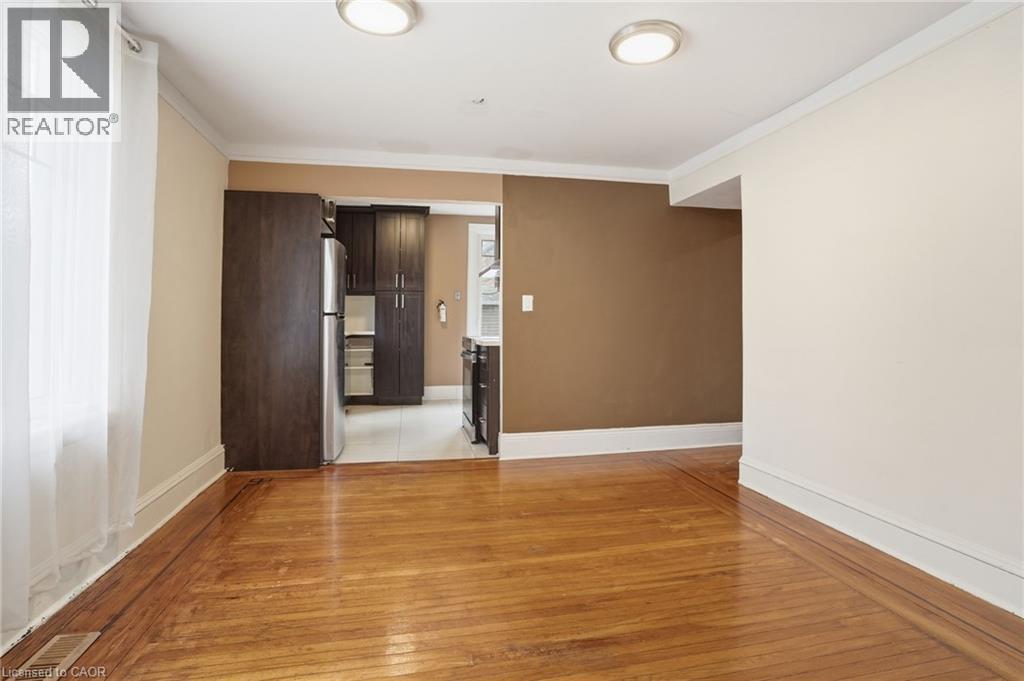 41 Paradise Road S, Hamilton, ON - Indoor Photo Showing Other Room