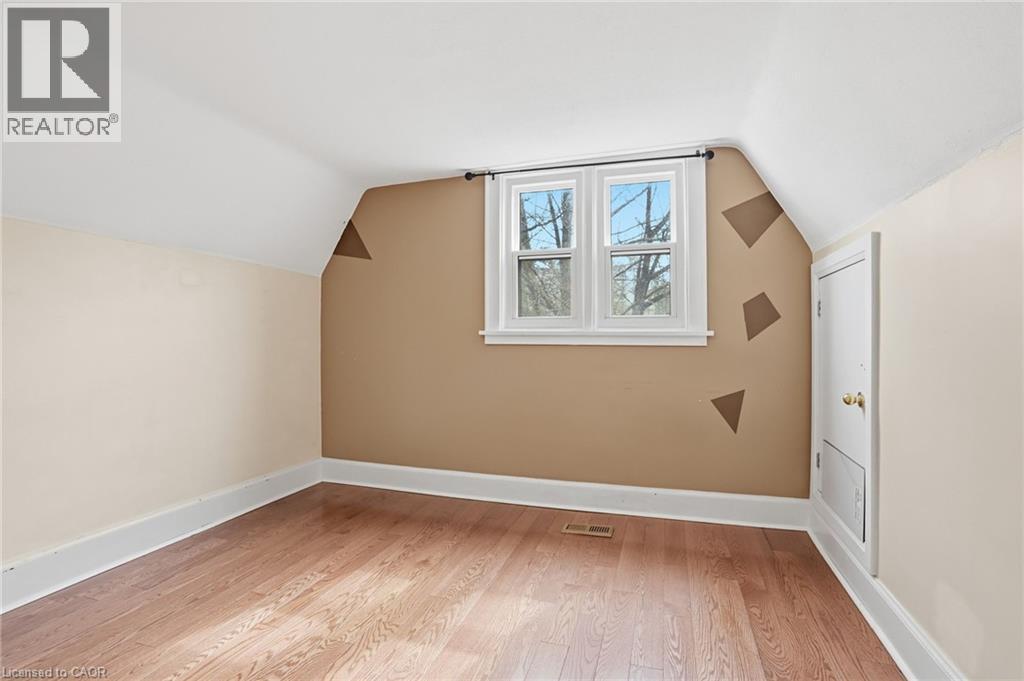 41 Paradise Road S, Hamilton, ON - Indoor Photo Showing Other Room
