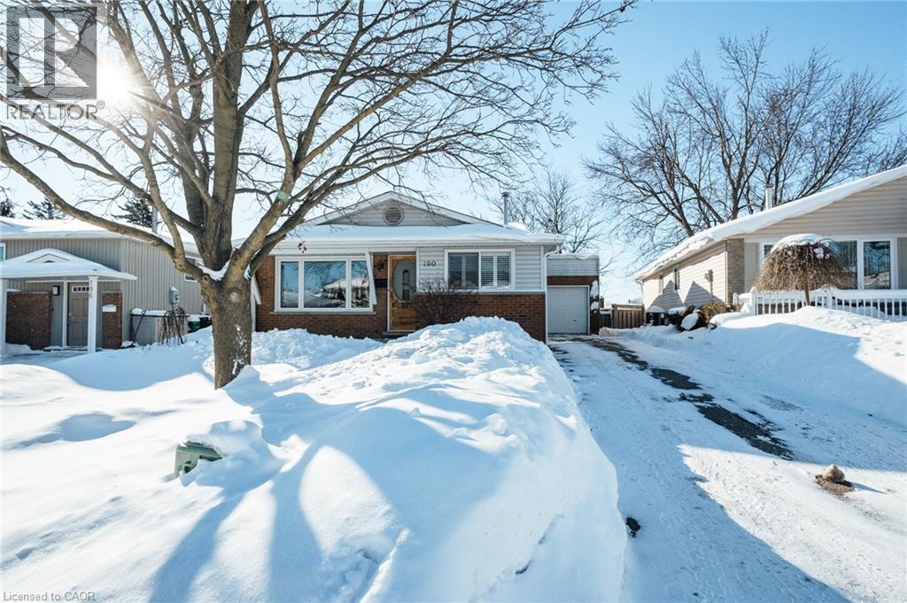 190 Broken Oak Crescent, Kitchener, ON - Outdoor With Facade