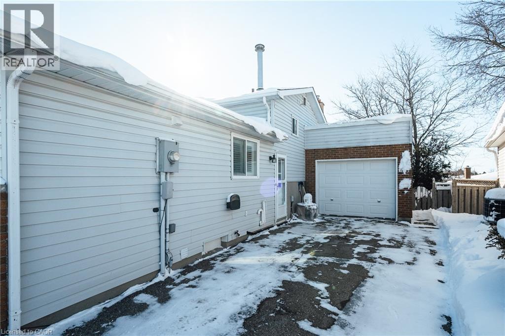 190 Broken Oak Crescent, Kitchener, ON - Outdoor With Exterior