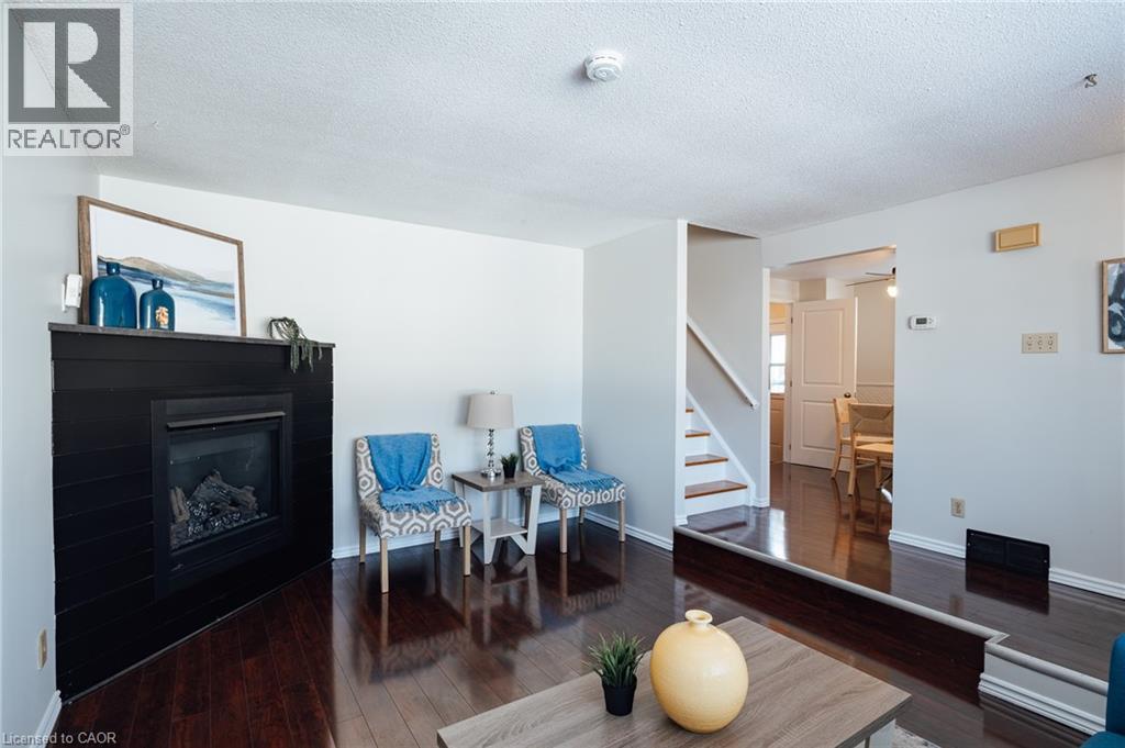 190 Broken Oak Crescent, Kitchener, ON - Indoor With Fireplace