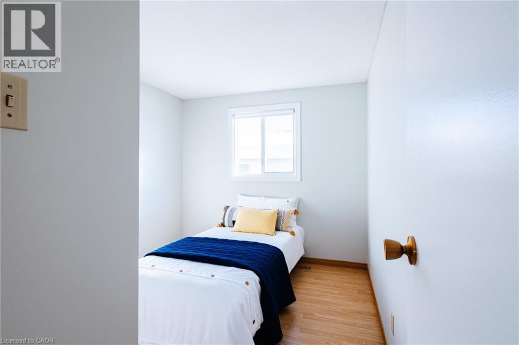 190 Broken Oak Crescent, Kitchener, ON - Indoor Photo Showing Bedroom