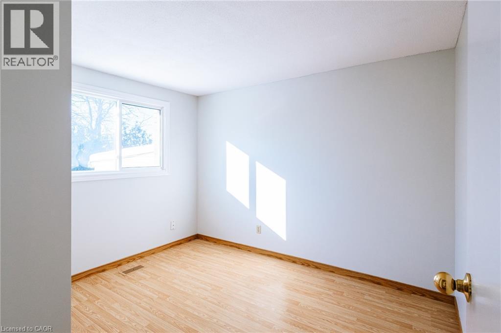 190 Broken Oak Crescent, Kitchener, ON - Indoor Photo Showing Other Room