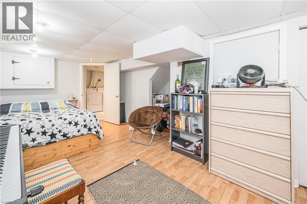 52 Avondale Avenue S, Waterloo, ON - Indoor