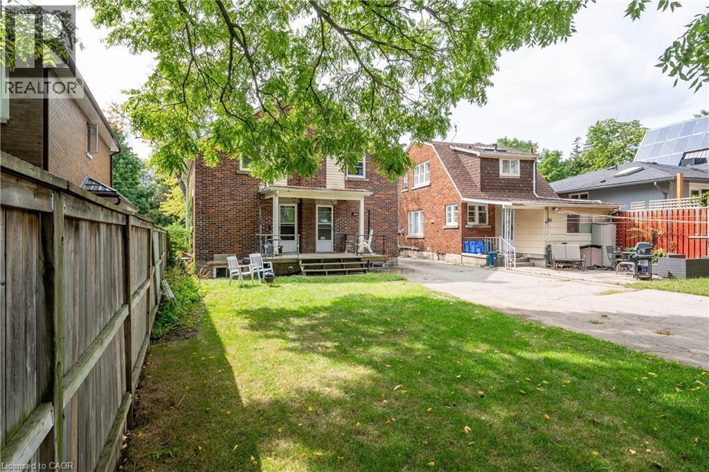 52 Avondale Avenue S, Waterloo, ON - Outdoor With Deck Patio Veranda