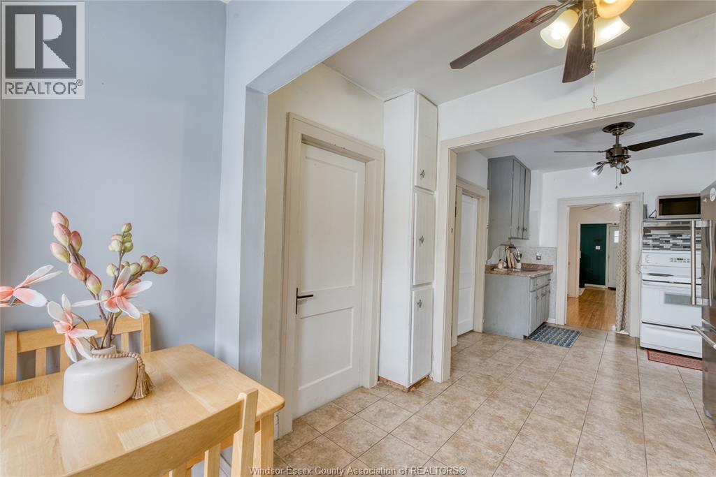 1581 Cadillac Street, Windsor, ON - Indoor Photo Showing Other Room