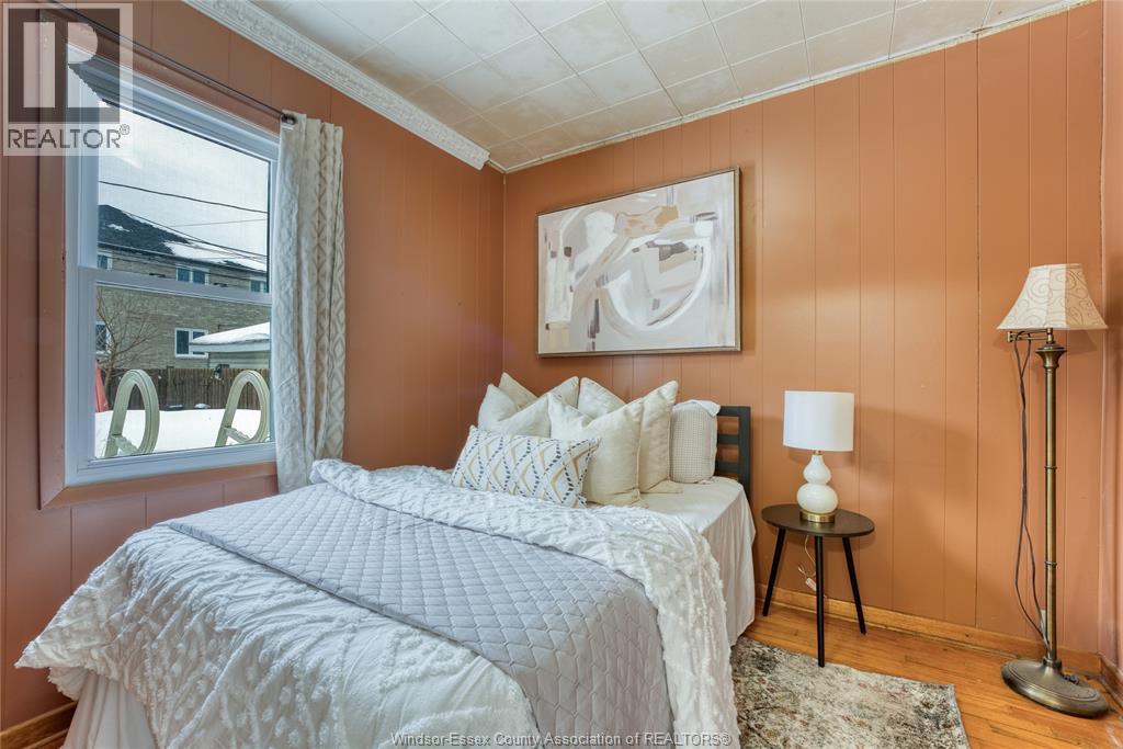 1581 Cadillac Street, Windsor, ON - Indoor Photo Showing Bedroom