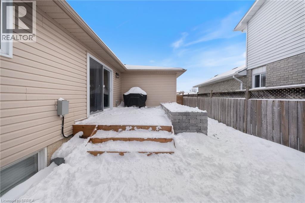 20 Bramble Crescent, Townsend, ON - Outdoor With Exterior